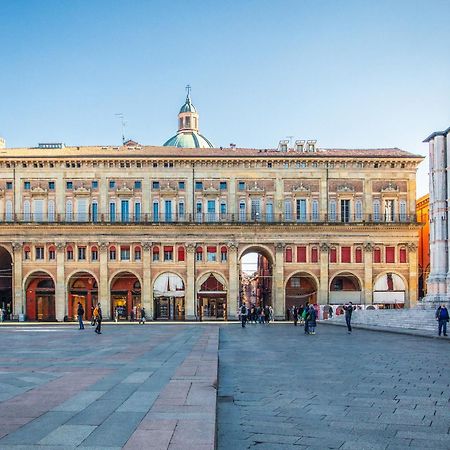 Urbanicooh Guidozagni - Piazza Maggiore View Bolonha Exterior foto